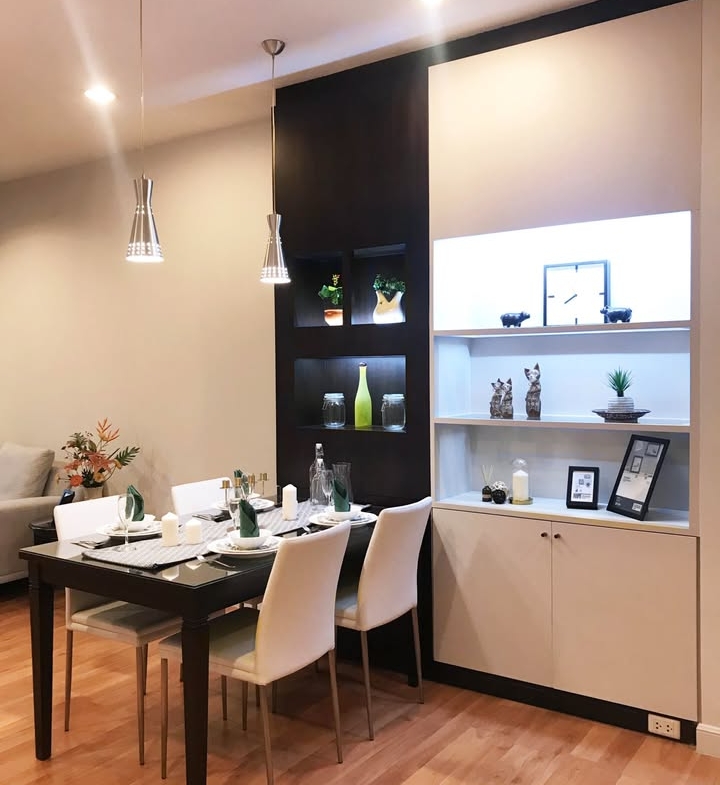 3-BR Condo at CitiSmart Sukhumvit 18, 120 sqm, Penthouse floor, near BTS Asok & MRT Sukhumvit. Rent: 75,000 THB/month. Fully furnished with modern amenities.