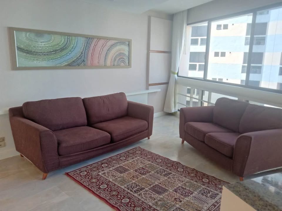 Spacious 3-bedroom condo @ President Park Sukhumvit 24, 261 sqm, 34th floor, fully furnished with maid quarters. Rent for 80,000 THB/month. Near BTS Phrom Phong