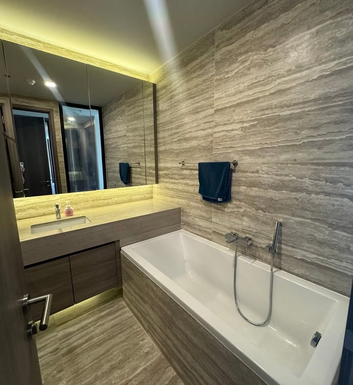 Stylish 2-bedroom, 2-bathroom condo at Celes Asoke, 70 sqm. Rent for 70K/month, near BTS Asok Station. Fully furnished with premium amenities.