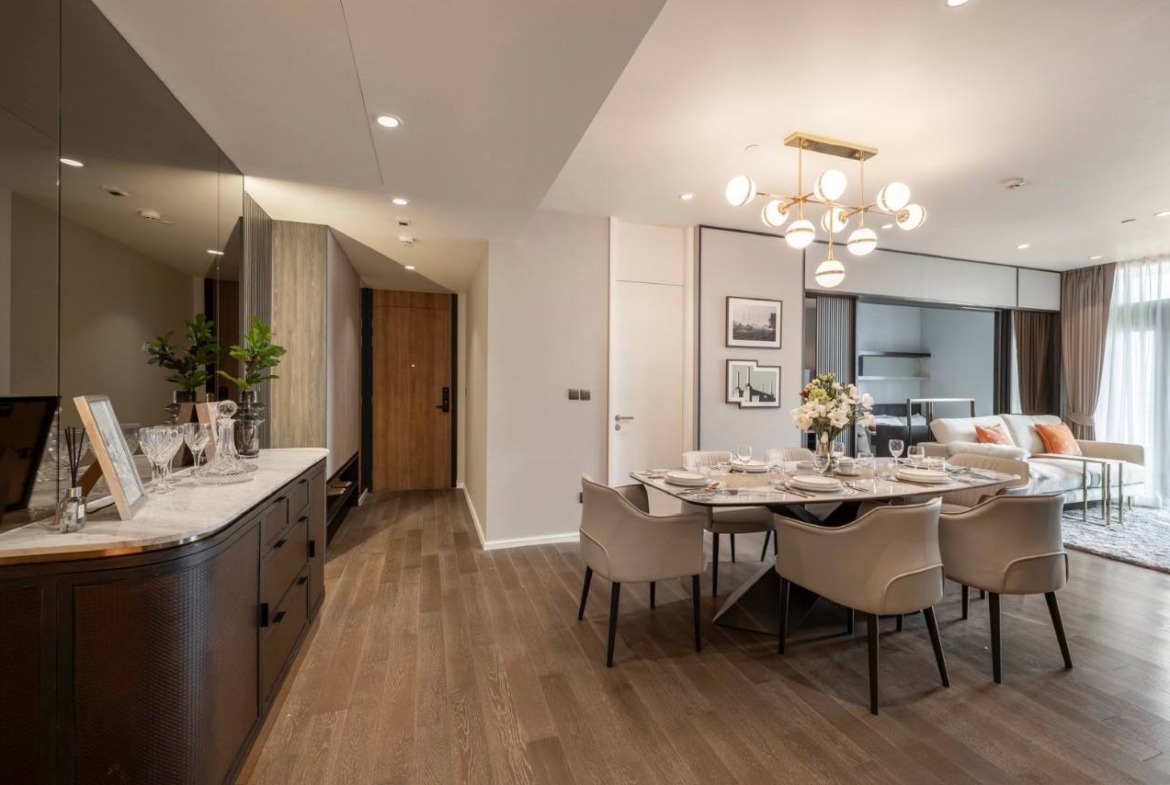 2-bed, 2-bath condo at MUNIQ Sukhumvit 23, 86 sqm. Rent for 95K/month, sale for 22M THB. Fully furnished, near BTS Asok.