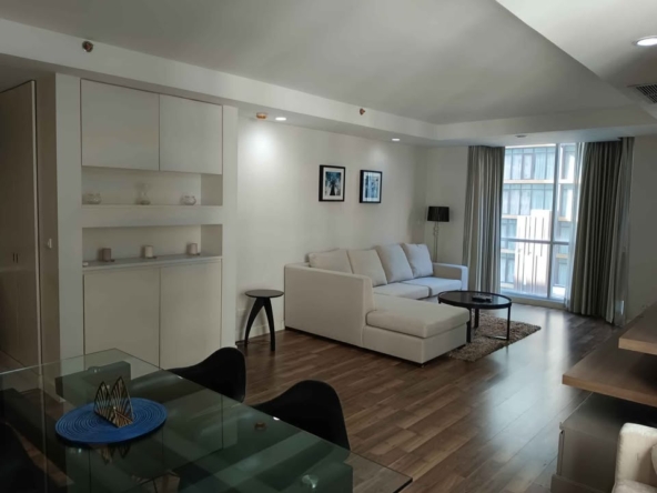 Spacious 2-bedroom, 2-bathroom condo at The Rajdamri, 115 sqm. Rent for 67K/month. Near BTS Chidlom, Central World, and more. Fully furnished.