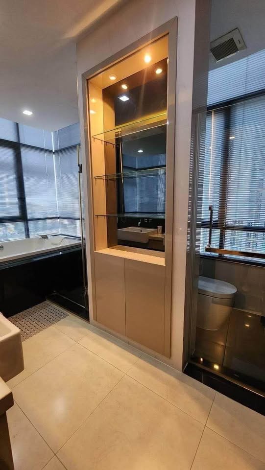 Modern 2-bedrooms, 2-bathrooms condo at Ivy Ampio, 82 sqm, near MRT Cultural Center. Rent 60K/month or Sale 17M. Fully furnished, east-facing views.
