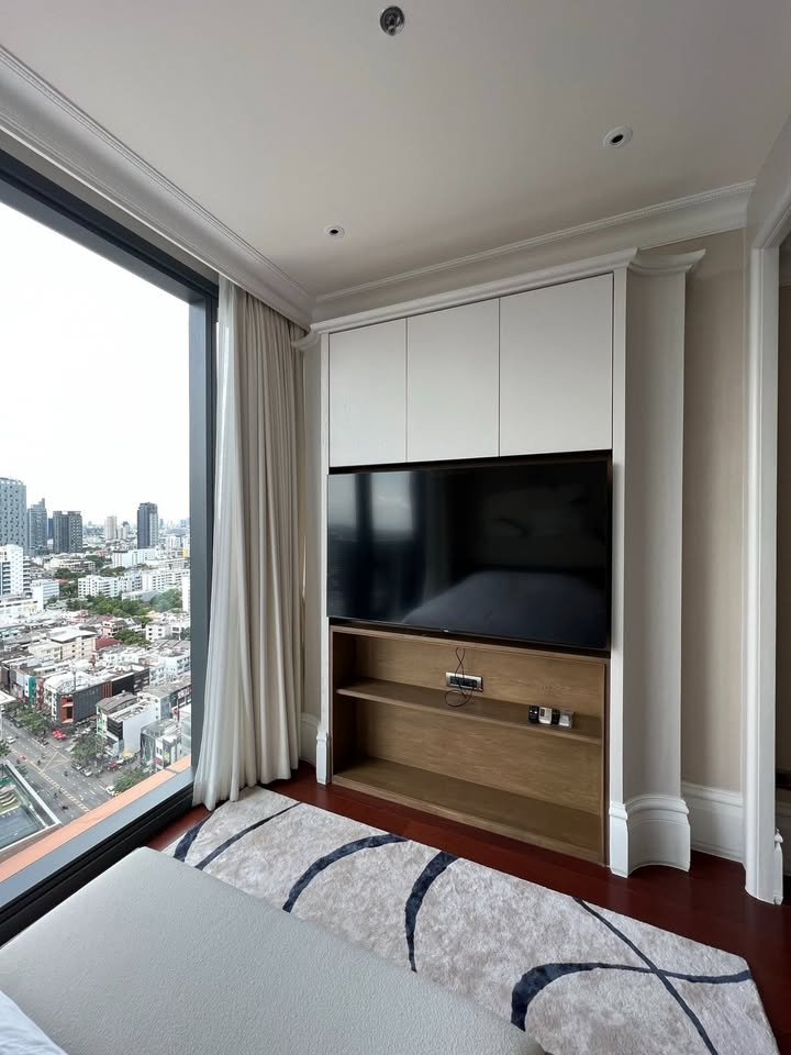 Luxurious 3-Bedroom, 3-Bathroom condo at KHUN by YOO Thonglor, 149 sqm, fully furnished, near BTS Thonglor, for rent at 275K THB/month. Move-in ready.