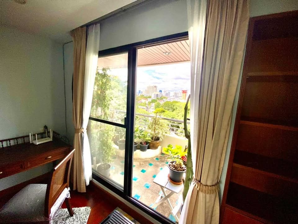 2-bed, 2-bath condo at Supreme Ville, 118.25 sqm. Rent for 60K/month, near BTS Chong Nonsi Station. Fully furnished with premium amenities.
