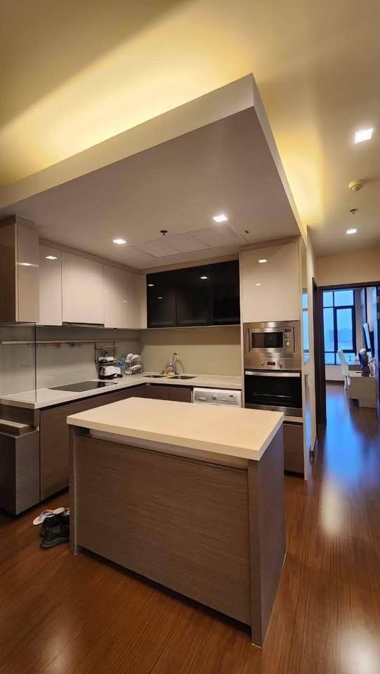 Modern 2-bedrooms, 2-bathrooms condo at Ivy Ampio, 82 sqm, near MRT Cultural Center. Rent 60K/month or Sale 17M. Fully furnished, east-facing views.