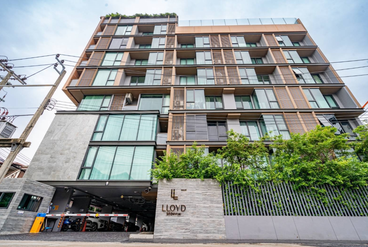 2-bed, 2-bath condo at LLOYD Soonvijai-Thonglor, 54 sqm, for rent starting from 50,000 THB/month. Available Feb 17. Near BTS Thonglor. Fully furnished + free Wi-Fi.