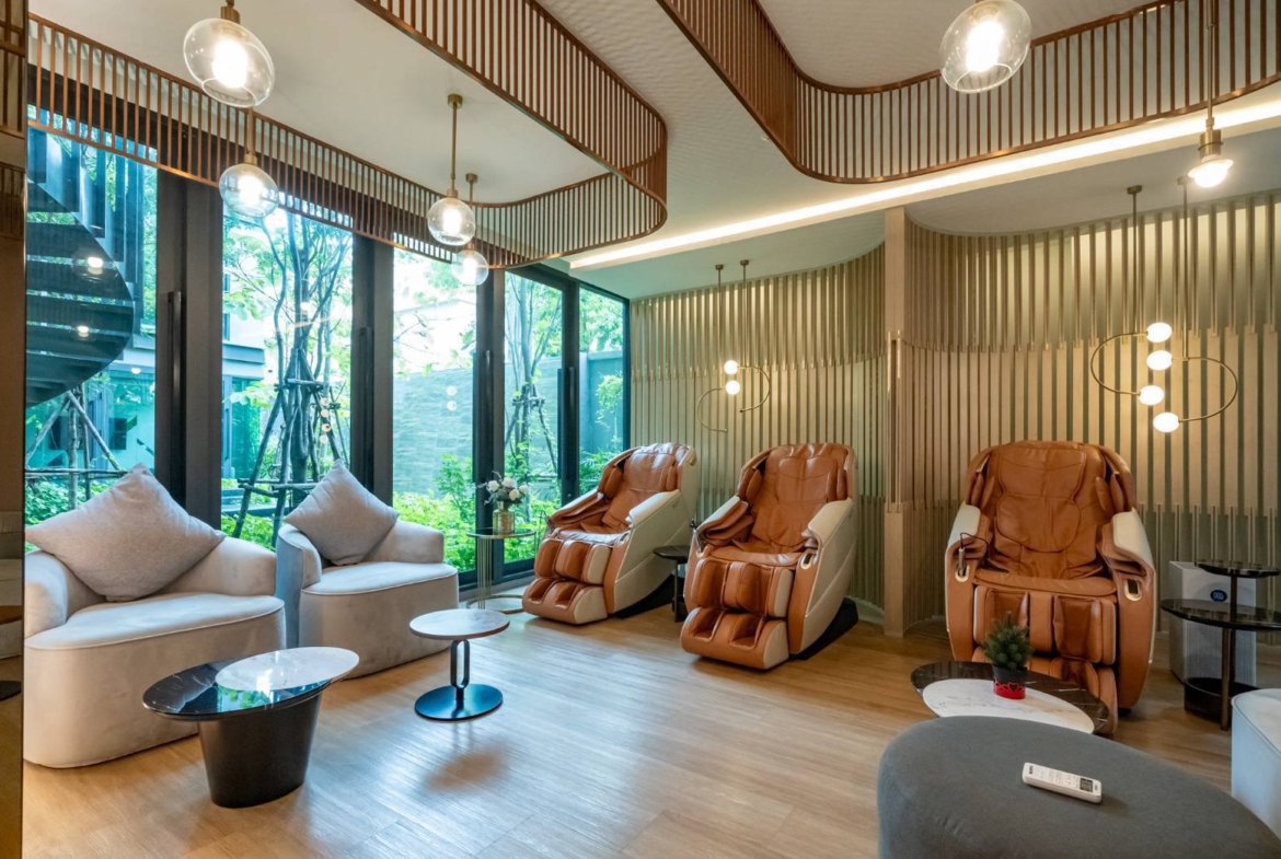 2-bed, 2-bath condo at LLOYD Soonvijai-Thonglor, 54 sqm, for rent starting from 50,000 THB/month. Available Feb 17. Near BTS Thonglor. Fully furnished + free Wi-Fi.