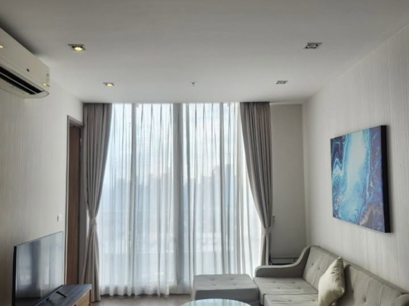 Fully furnished 2-bedroom 1-bathroom condo, 56 sqm, at Park Origin Phrom Phong. Luxurious facilities, 39th floor, BTS nearby. Rent 55K/month.