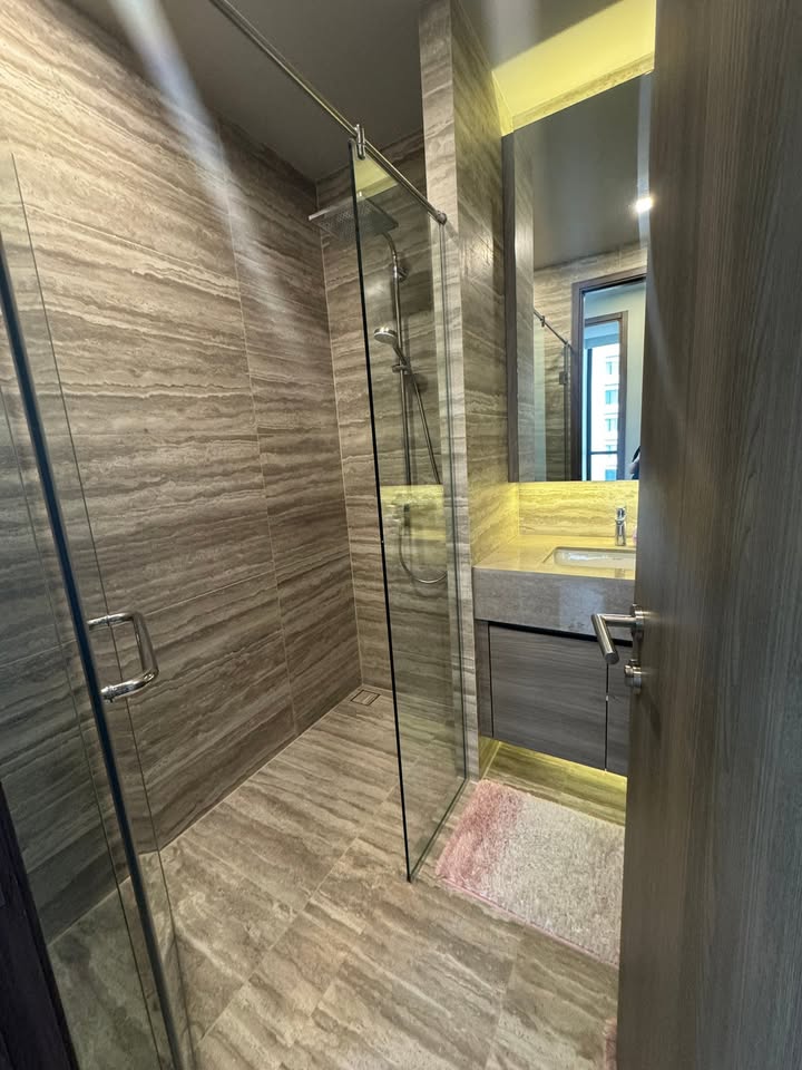 Stylish 2-bedroom, 2-bathroom condo at Celes Asoke, 70 sqm. Rent for 70K/month, near BTS Asok Station. Fully furnished with premium amenities.