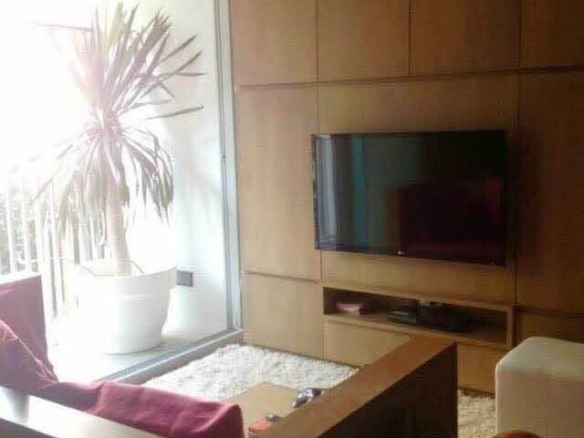 Stylish 1-bed, 1-bath condo at Via 31 Sukhumvit, 53 sqm, for rent at 30,000 THB/month. Fully furnished and newly renovated. Book a viewing today!