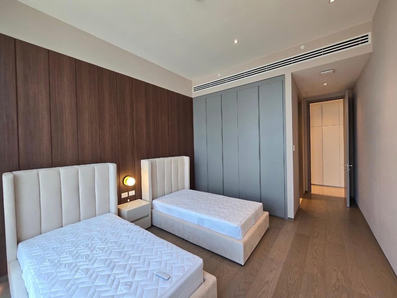 Luxury 3-bed, 3-bath condo at Scope Langsuan, 241 sqm, for rent at 480,000 THB/month. Prime location near BTS Ploenchit, with top-tier amenities and security.