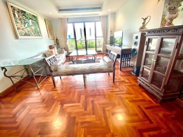 2-bed, 2-bath condo at Supreme Ville, 118.25 sqm. Rent for 60K/month, near BTS Chong Nonsi Station. Fully furnished with premium amenities.
