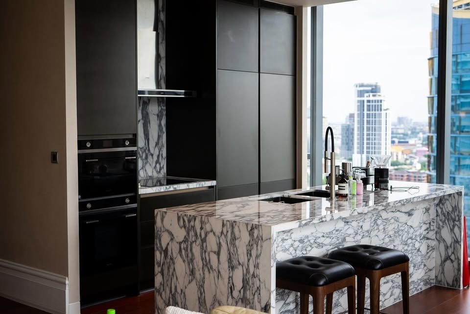 Luxurious 3-Bedroom, 3-Bathroom condo at KHUN by YOO Thonglor, 149 sqm, fully furnished, near BTS Thonglor, for rent at 275K THB/month. Move-in ready.
