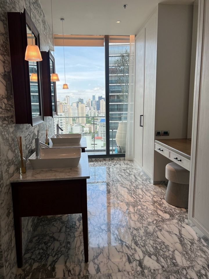 Luxurious 3-Bedroom, 3-Bathroom condo at KHUN by YOO Thonglor, 149 sqm, fully furnished, near BTS Thonglor, for rent at 275K THB/month. Move-in ready.