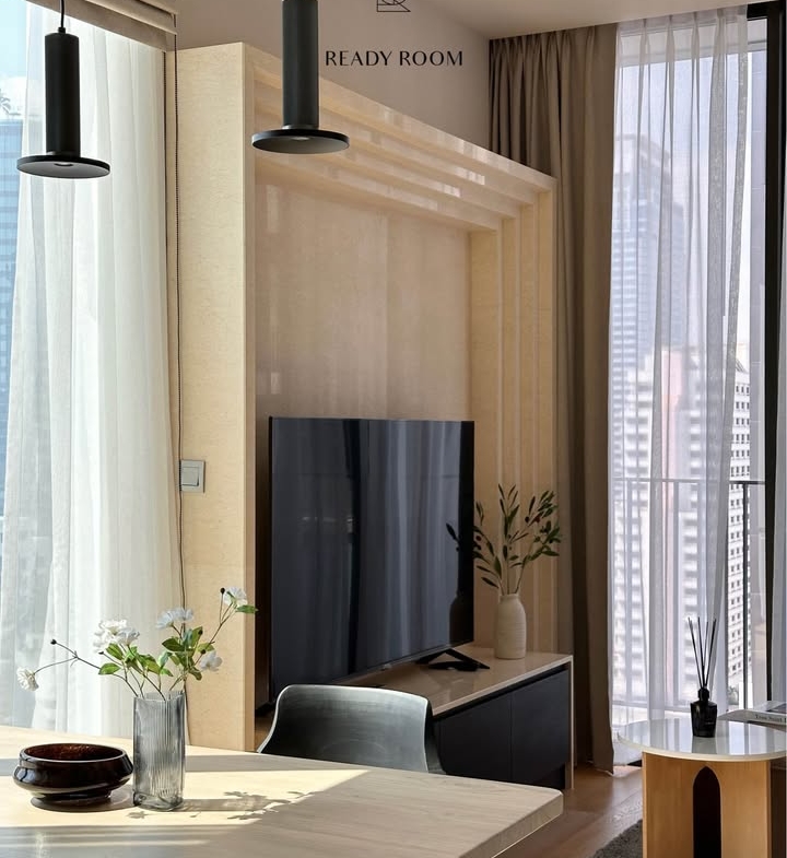 1-Bedroom 1-Bath 47sqm 28 Chidlom for Rent, 55K-65K THB, Near Chit Lom BTS