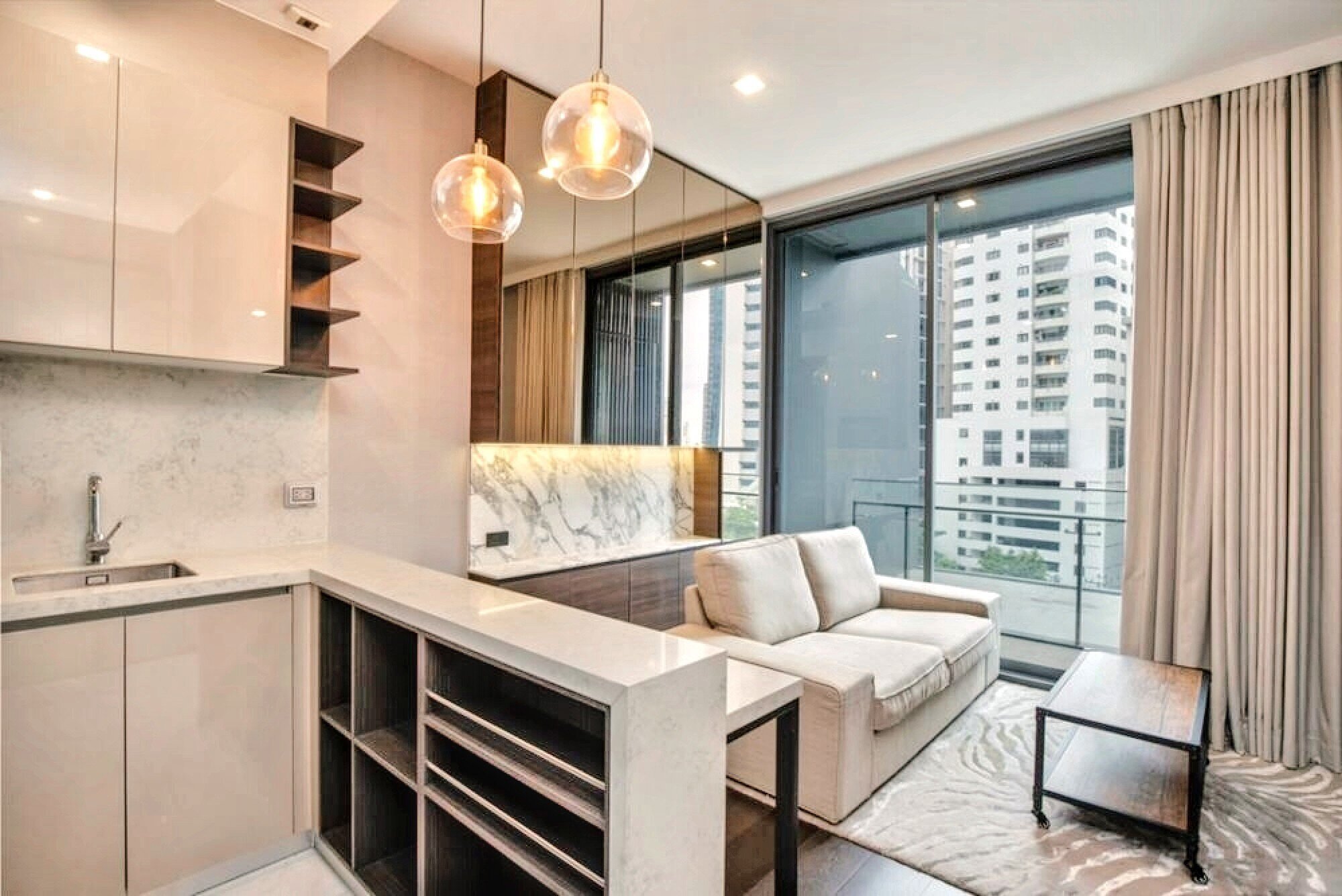 1-Bedroom 1-Bathroom 42 sqm Condo for Rent at LAVIQ Sukhumvit 57, 45,000 THB/month, Near Thonglor BTS Station