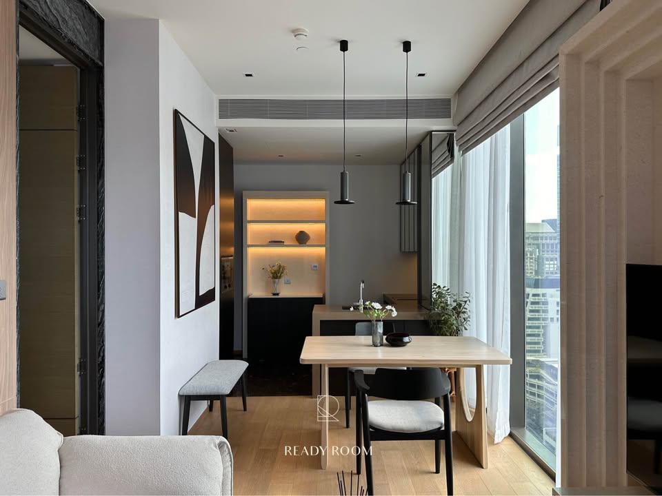 1-Bedroom 1-Bath 47sqm 28 Chidlom for Rent, 55K-65K THB, Near Chit Lom BTS