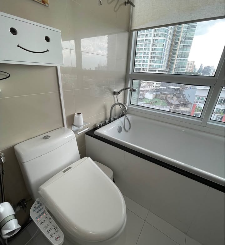 3-Bedroom, 2-Bathroom 89sqm House at The Bloom Sukhumvit 71 for Rent 42,000 THB/month – Near BTS Phra Khanong, Fully Furnished, Available from Feb 2025