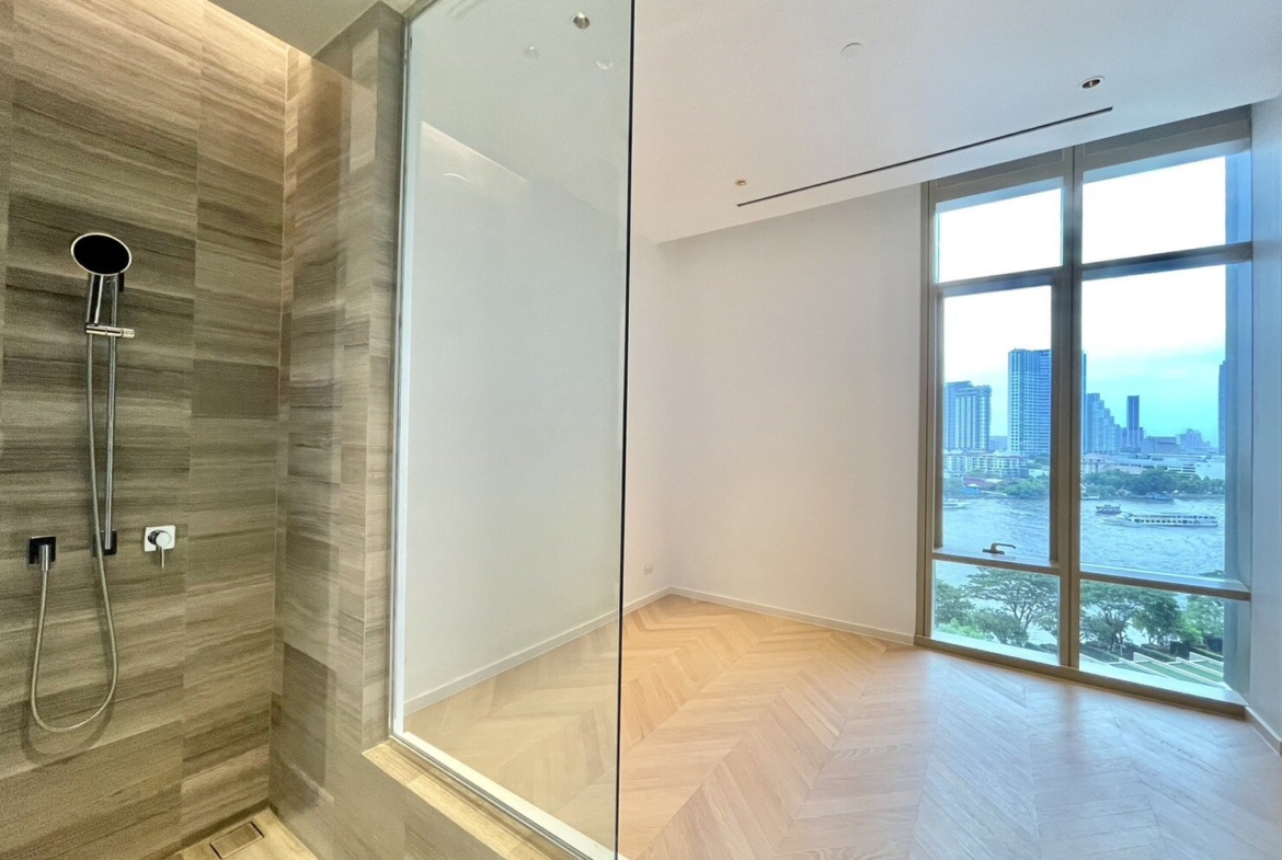 2-Bedroom, 3-Bathroom 129 sqm Condo for Rent at Four Seasons Private Residences Sathorn, Near BTS Saphan Taksin, 150,000 THB/month