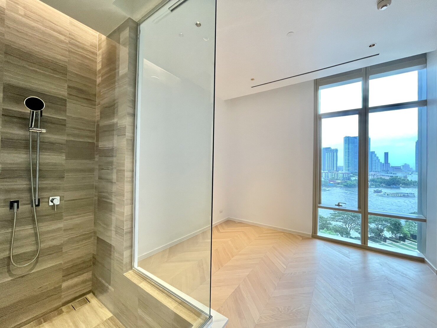 2-Bedroom, 3-Bathroom 129 sqm Condo for Rent at Four Seasons Private Residences Sathorn, Near BTS Saphan Taksin, 150,000 THB/month