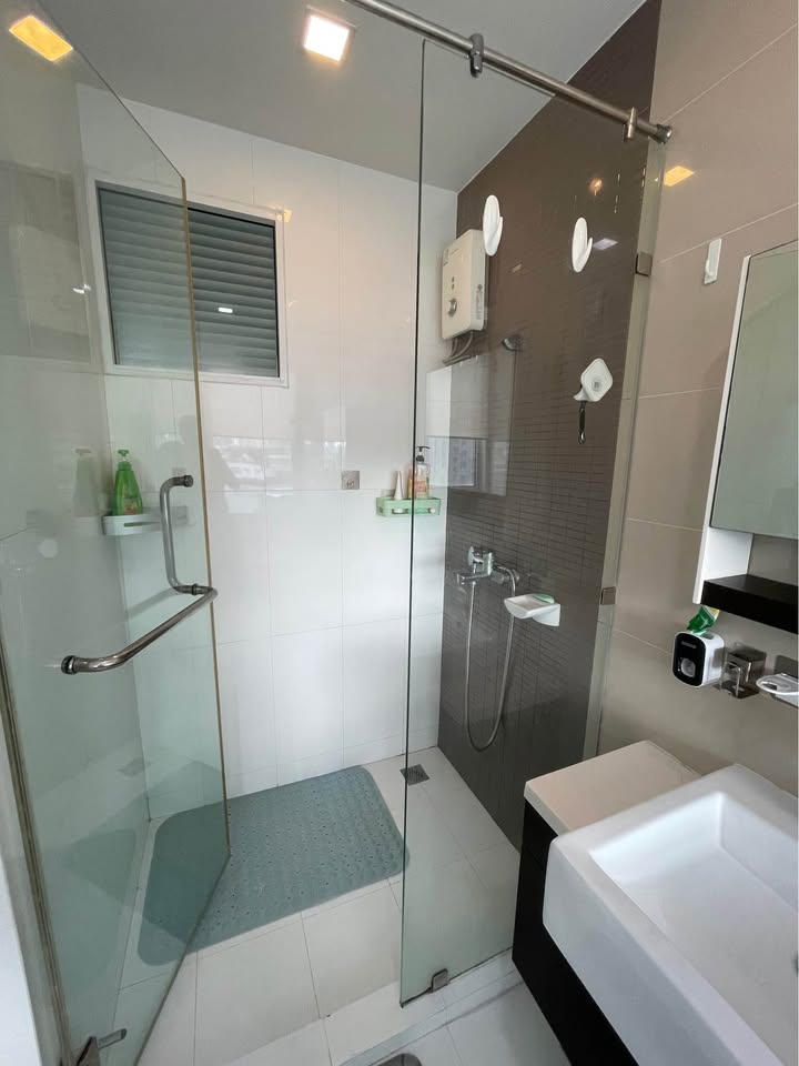 3-Bedroom, 2-Bathroom 89sqm House at The Bloom Sukhumvit 71 for Rent 42,000 THB/month – Near BTS Phra Khanong, Fully Furnished, Available from Feb 2025