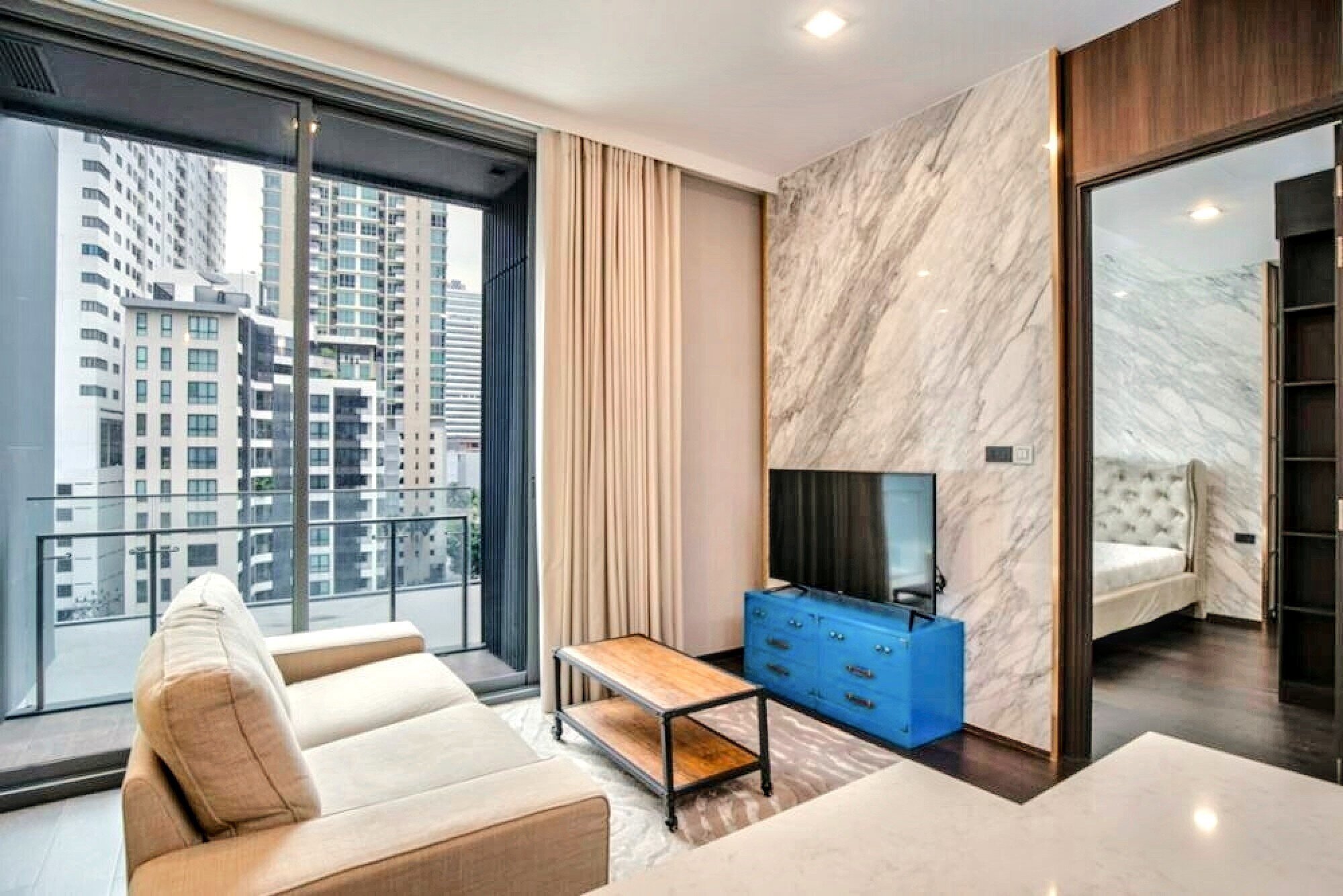 1-Bedroom 1-Bathroom 42 sqm Condo for Rent at LAVIQ Sukhumvit 57, 45,000 THB/month, Near Thonglor BTS Station