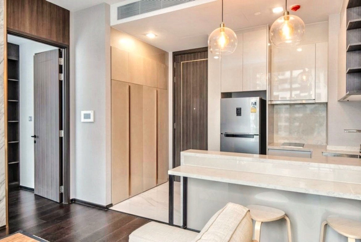 1-Bedroom 1-Bathroom 42 sqm Condo for Rent at LAVIQ Sukhumvit 57, 45,000 THB/month, Near Thonglor BTS Station