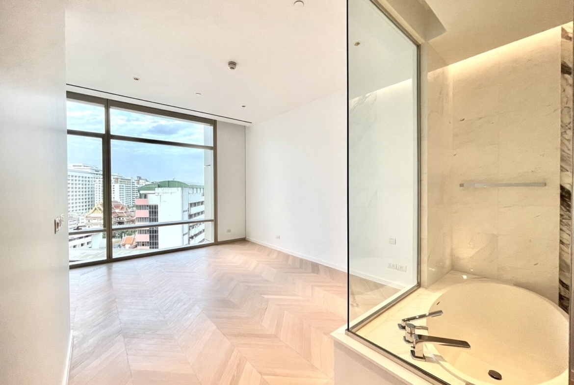 2-Bedroom, 3-Bathroom 129 sqm Condo for Rent at Four Seasons Private Residences Sathorn, Near BTS Saphan Taksin, 150,000 THB/month