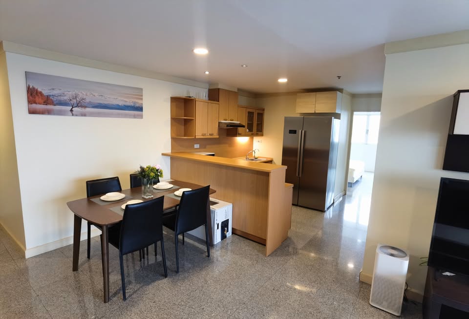 Spacious 2-Bedroom + Extra Room, 1-Bathroom, 82.94 sqm condo at The Waterford Diamond Sukhumvit 30/1 for sale ฿9.79M. High floor, 2 balconies, BTS Phrom Phong/Thonglor.