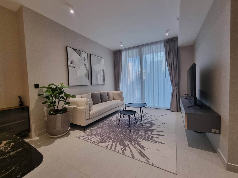 Luxury 2-bed, 2-bath, 98 sqm condo at Tait Sathorn 12, for rent at 120,000 THB/month. Near BTS Chong Nonsi & BTS Surasak. Fully furnished. Call now!