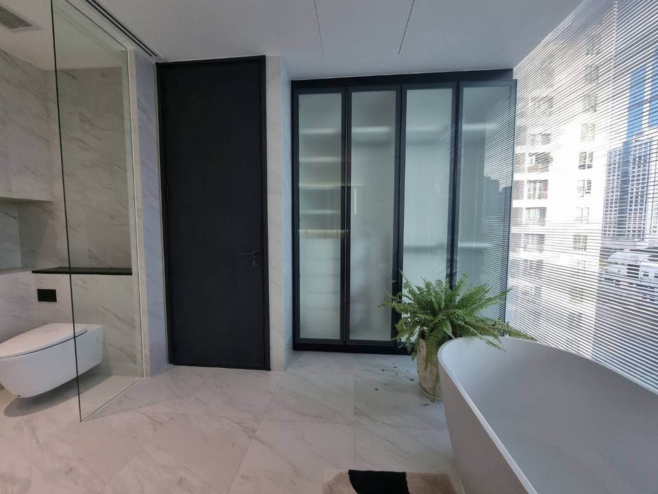 Luxury 2-bed, 2-bath, 98 sqm condo at Tait Sathorn 12, for rent at 120,000 THB/month. Near BTS Chong Nonsi & BTS Surasak. Fully furnished. Call now!