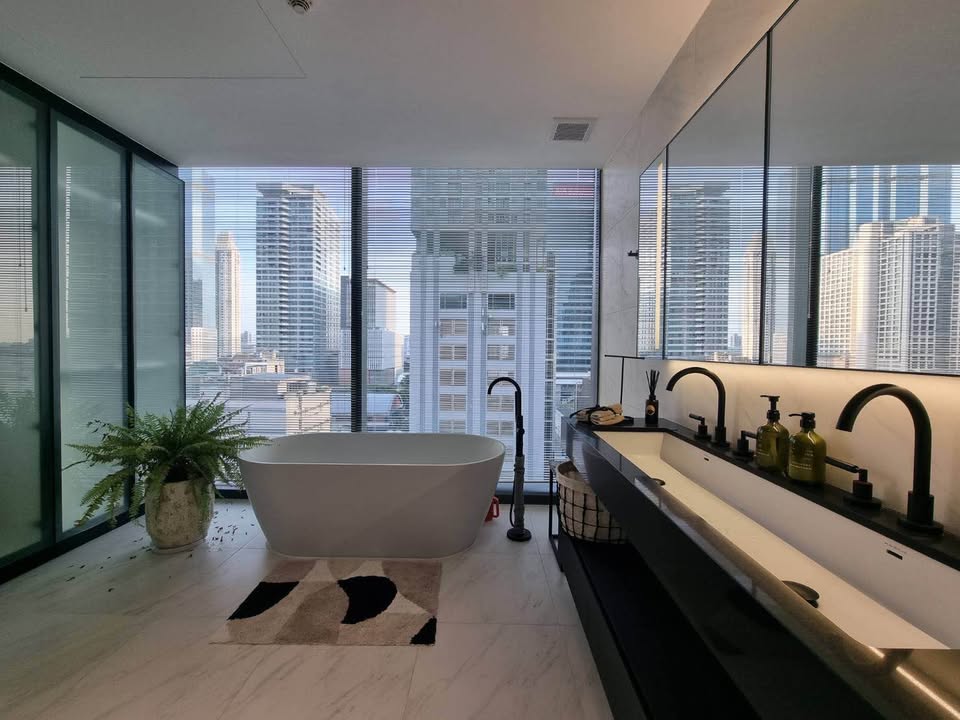 Luxury 2-bed, 2-bath, 98 sqm condo at Tait Sathorn 12, for rent at 120,000 THB/month. Near BTS Chong Nonsi & BTS Surasak. Fully furnished. Call now!