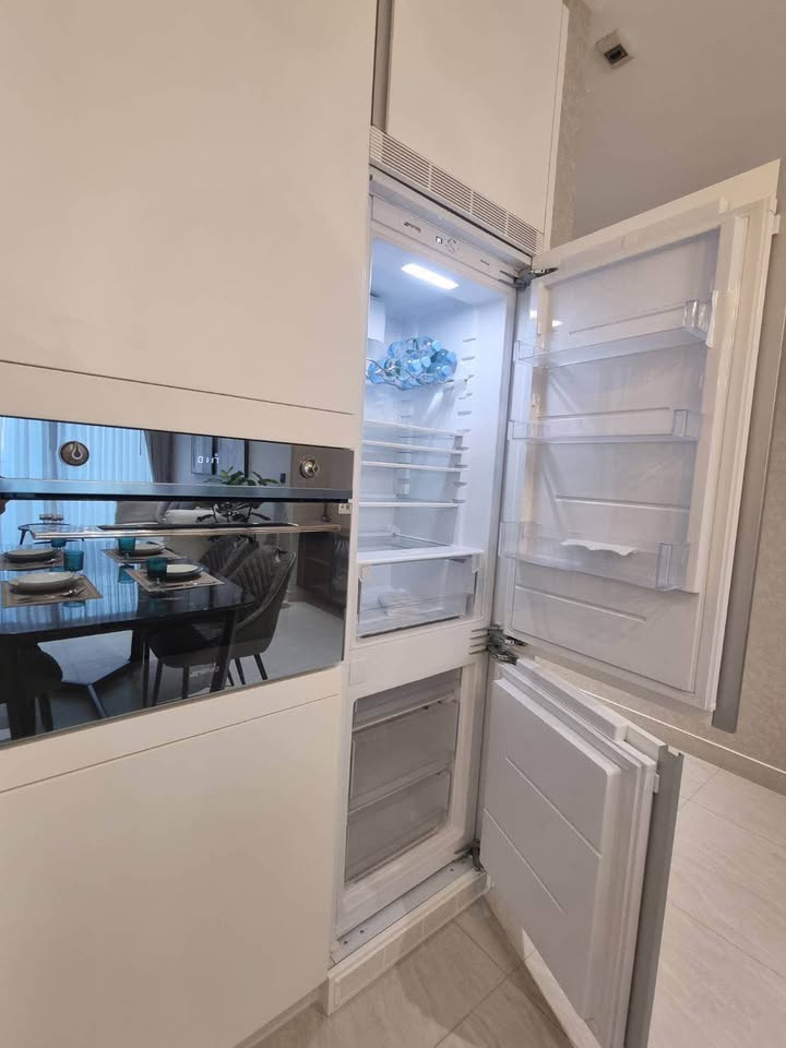Luxury 2-bed, 2-bath, 98 sqm condo at Tait Sathorn 12, for rent at 120,000 THB/month. Near BTS Chong Nonsi & BTS Surasak. Fully furnished. Call now!