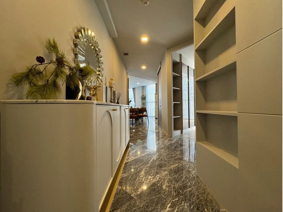Spacious 2-bed 2-bath 90 sqm condo at Ashton Residence 41 for rent at ฿85,000/month. Fully equipped, near BTS Phrom Phong. Contact us for a viewing!