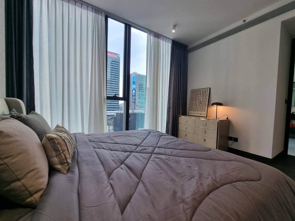 Luxury 2-bed, 2-bath, 98 sqm condo at Tait Sathorn 12, for rent at 120,000 THB/month. Near BTS Chong Nonsi & BTS Surasak. Fully furnished. Call now!