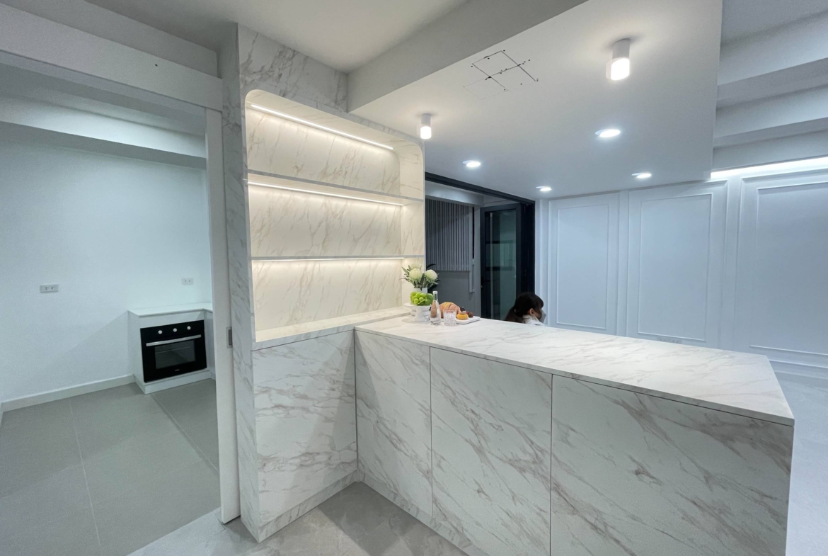 Rent this spacious 4-bedroom, 4-bathroom townhouse in Pridi Panomyong 42. 250 sqm with modern design and private garden. Available for 110,000 THB/month