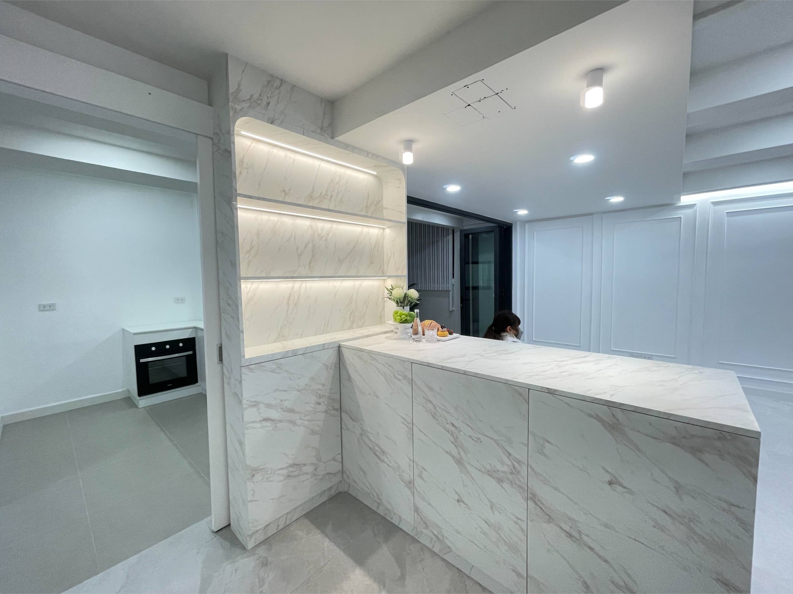Rent this spacious 4-bedroom, 4-bathroom townhouse in Pridi Panomyong 42. 250 sqm with modern design and private garden. Available for 110,000 THB/month