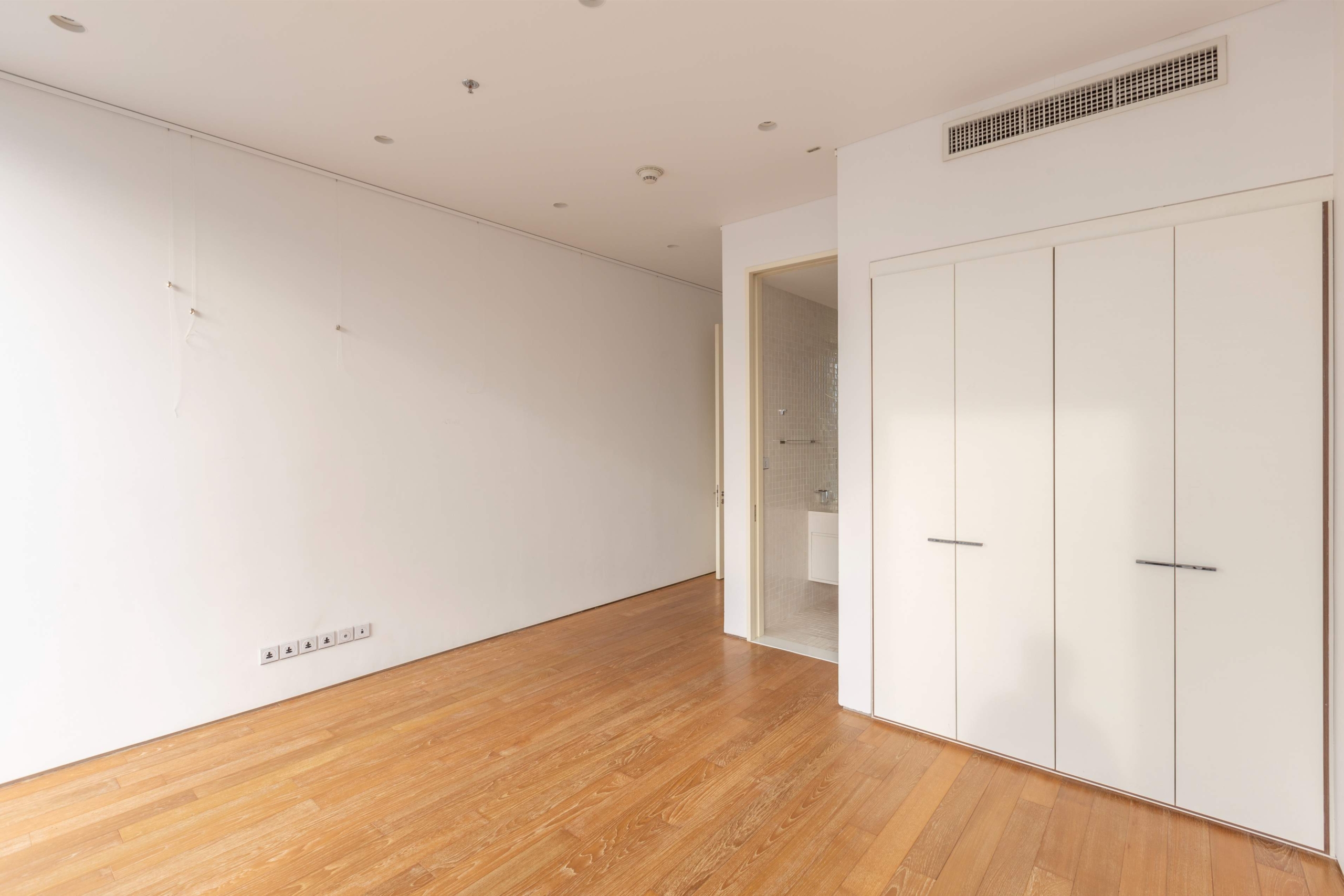 Luxury 2-Bedroom, 3-Bathroom, 248 sqm condo at The Ritz-Carlton Residences for sale ฿144M. High floor, large balcony, BTS Chong Nonsi access, 5-star services.