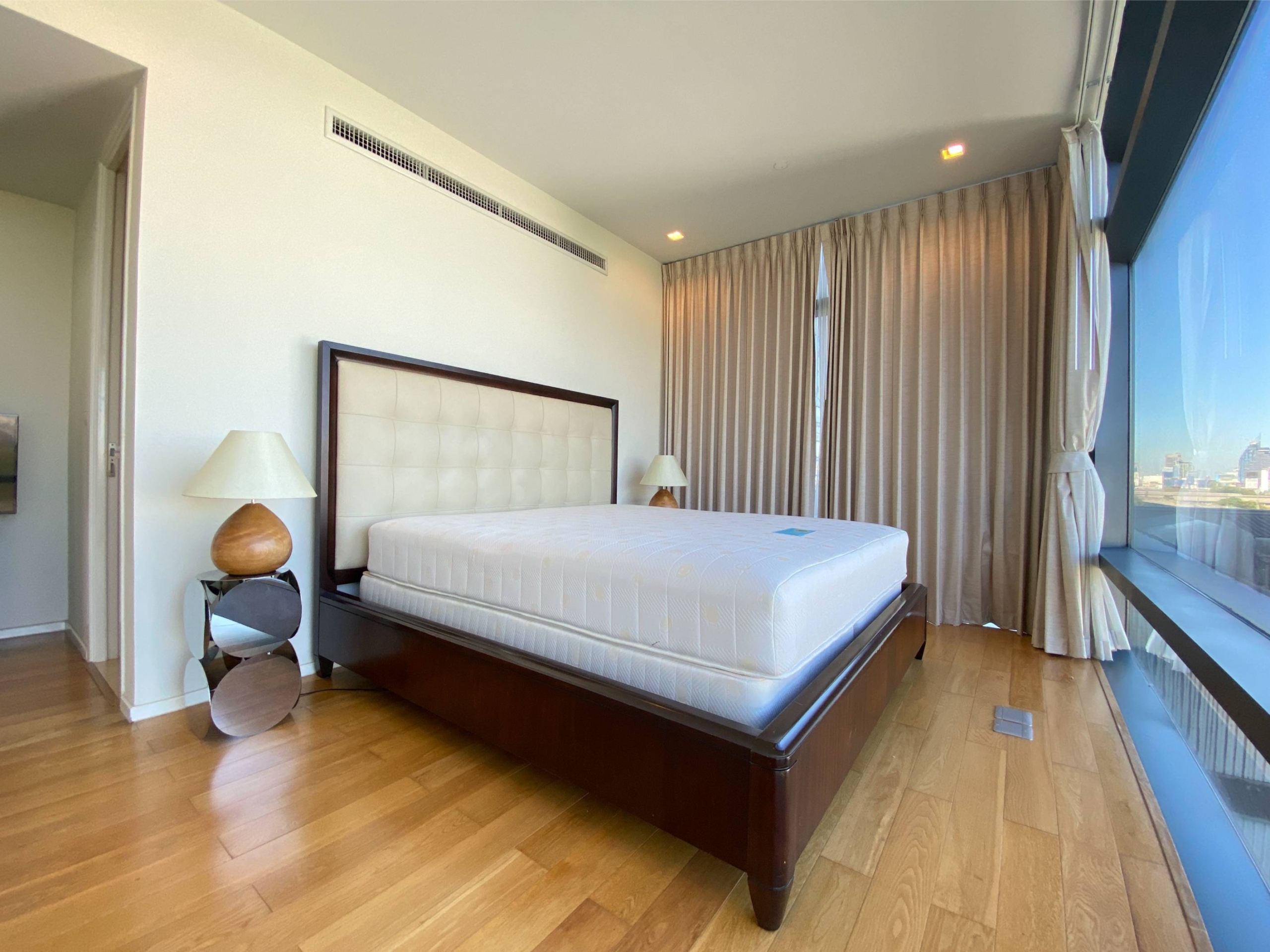 Luxurious 2-bed, 2-bath condo at Circle Living, 78.09 sqm, for rent at 55,000 THB/month. Fully furnished, with city views and modern amenities.