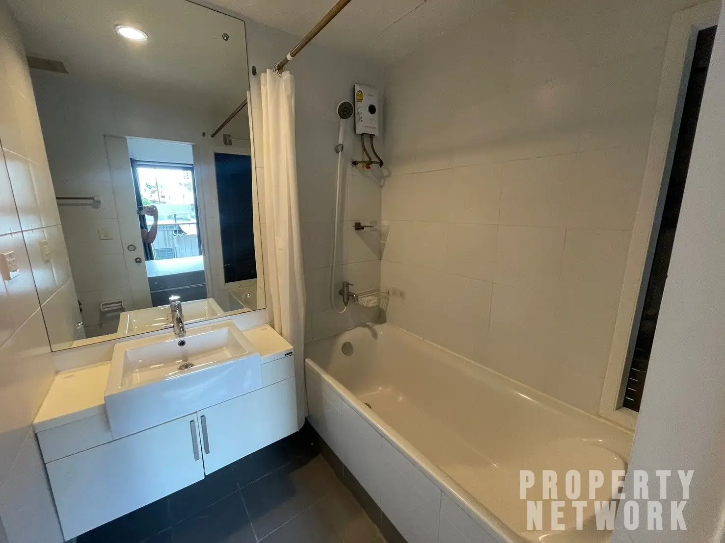 2-Bedroom, 2-Bathroom Condo, 68 sqm, 30,000 THB/month at The Seed Mingle Sathorn Suanplu, Near BTS Sala Daeng - For Rent
