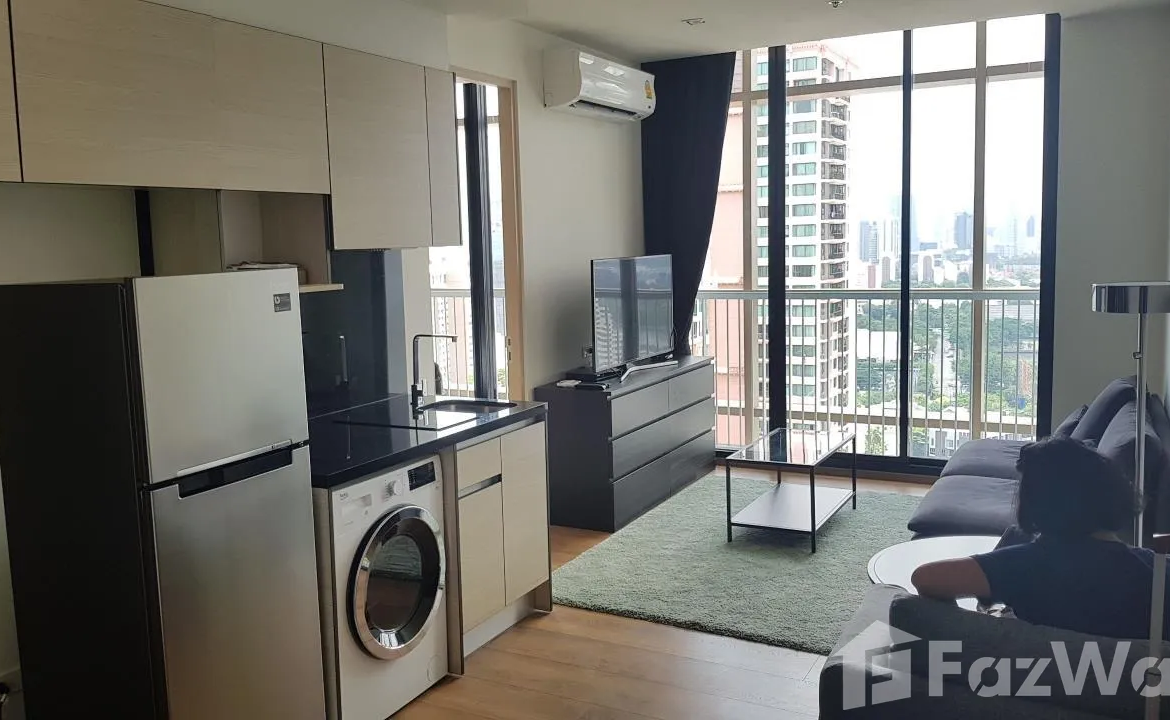Spacious 2-bed, 2-bath, 53 sqm condo at Park Origin Phrom Phong for sale at ฿13.9M. Prime Sukhumvit 24 location with luxury amenities and BTS access..