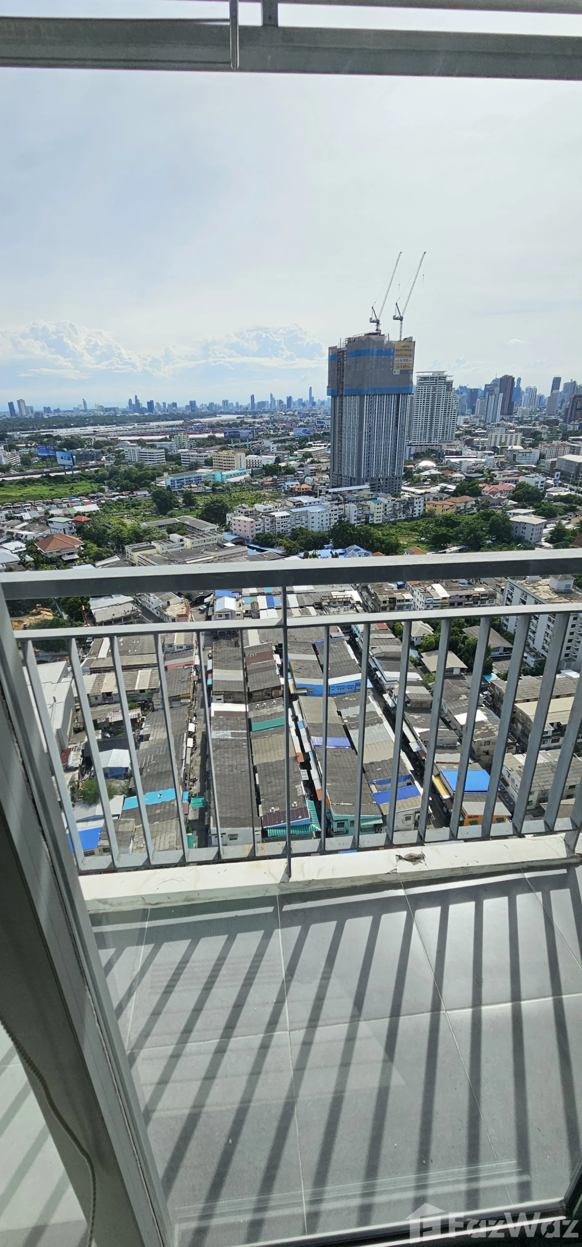 1-bedroom, 1-bathroom 38.33sqm condo at ASPIRE Sukhumvit 48 near BTS Phra Khanong. For sale at 3.5M THB. Prime location with luxury amenities. Contact us now!