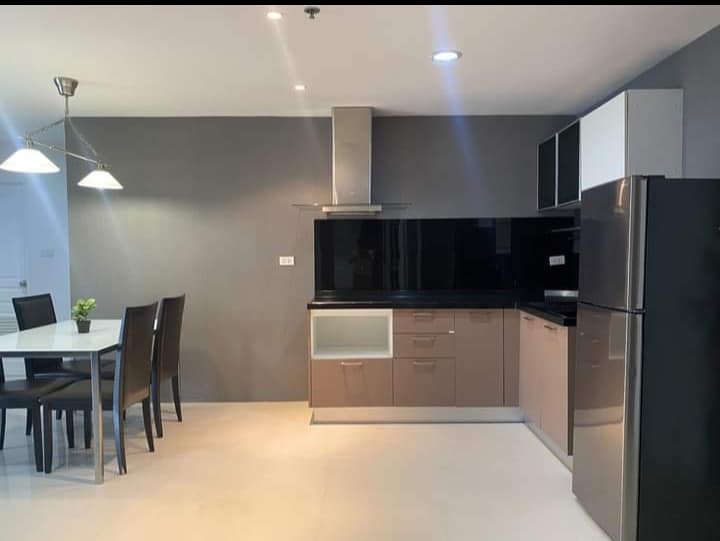 Spacious 3-bed, 2-bath 121 sqm condo at Waterford Diamond Tower for rent. Prime Sukhumvit 30/1 location near BTS Phrom Phong. Rent: 55,000 THB/month.