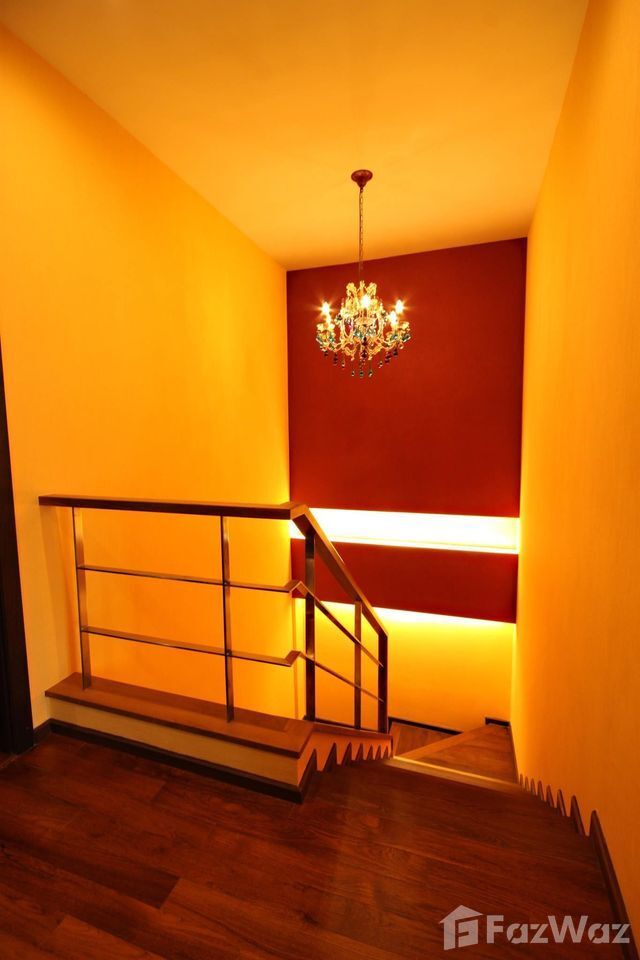 Luxury 2-bed, 4-bath, 150 sqm condo at Noble Remix 2 for sale at ฿32M. Prime Thonglor location, BTS access, maid's room, and stunning city views.