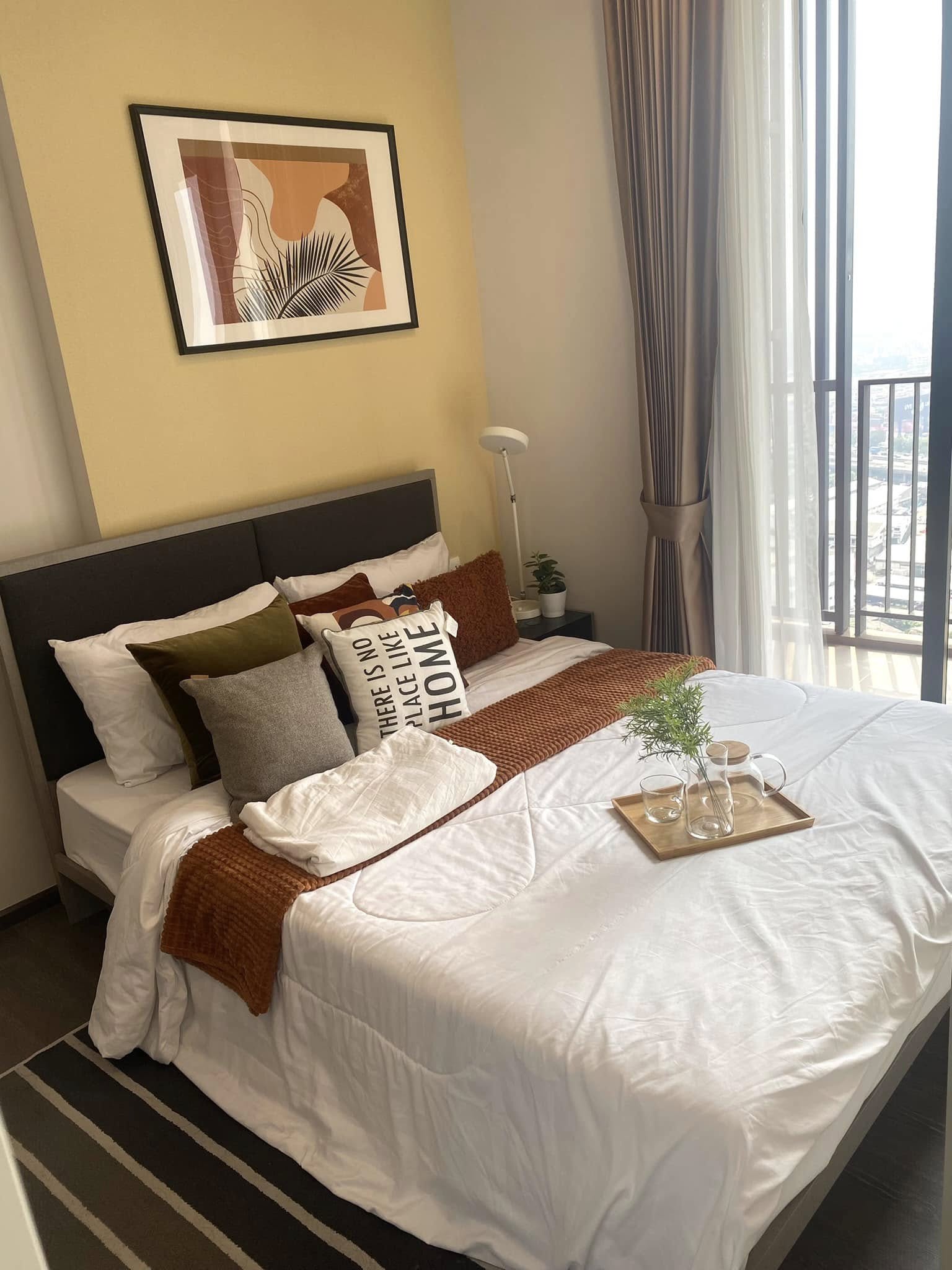 Discover modern living at Oka Haus Sukhumvit 36! This high-floor 1-bedroom condo (34.27 sqm) is fully furnished with premium appliances. Priced at 5,890,000 THB
