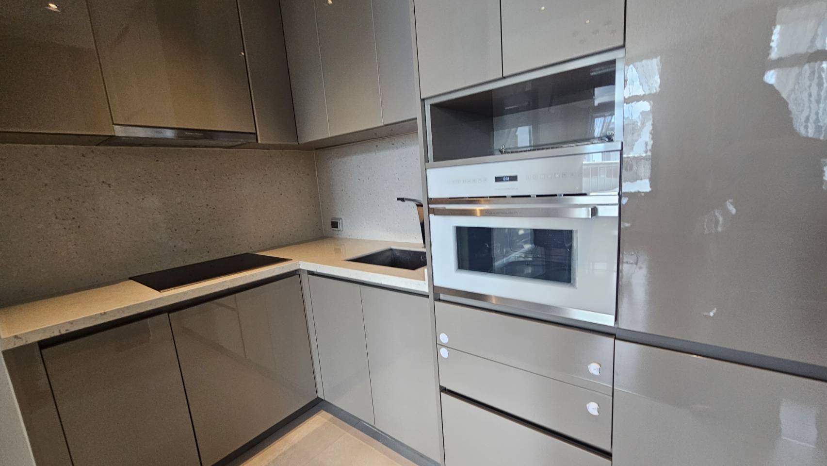 2-Bed, 2-Bath, 83.43 sqm Condo at The Diplomat 39 for Rent 72,000 THB or Sale 27,000,000 THB, 300m to BTS Phrom Phong, Luxury Sukhumvit Living.
