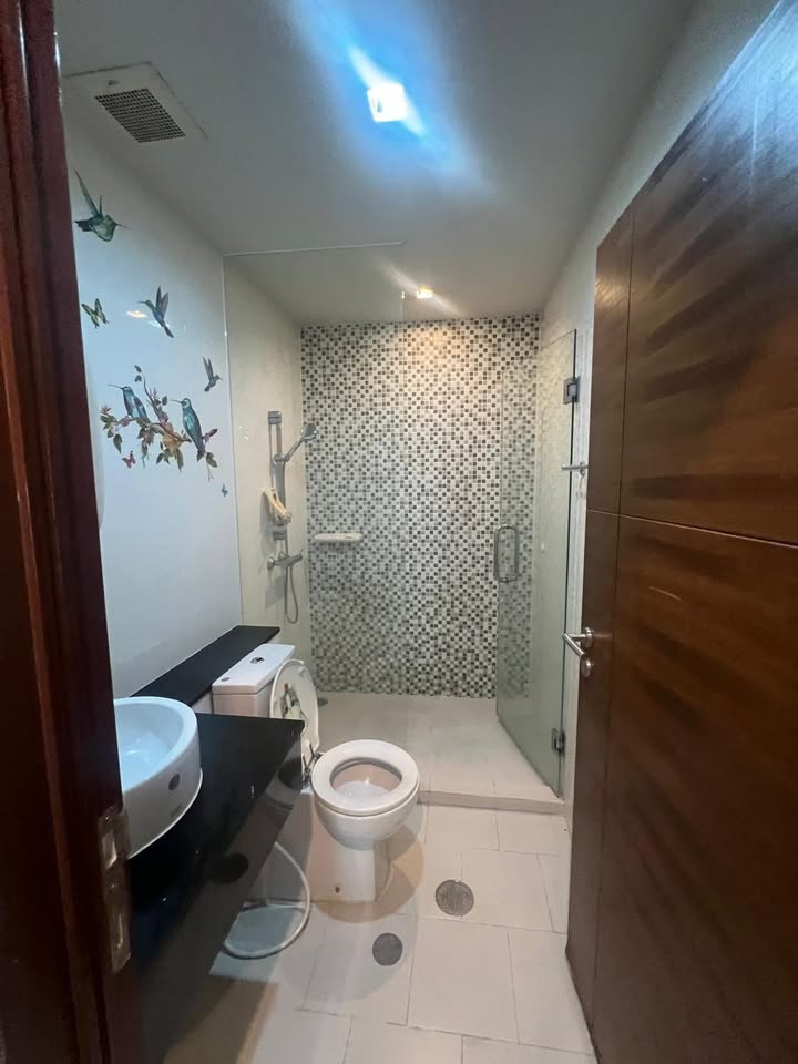 2-Bed, 2-Bath, 80 sqm Condo for Rent at Sukhumvit City Resort, ฿30,000/month, Near Nana BTS – Fully Furnished, Ideal for Professionals & Families