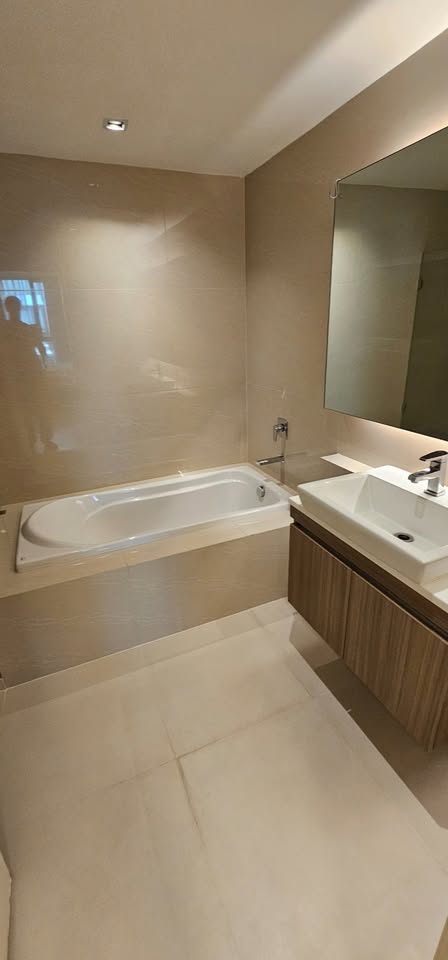 2-Bed, 2-Bath, 63 sqm Condo for Rent at Vtara Sukhumvit 36, ฿33,000/month, Near BTS Thong Lo – Fully Furnished, Luxurious Urban Living in Prime Location