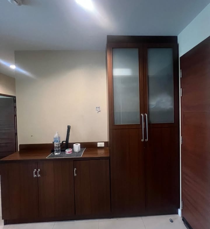 2-Bed, 2-Bath, 80 sqm Condo for Rent at Sukhumvit City Resort, ฿30,000/month, Near Nana BTS – Fully Furnished, Ideal for Professionals & Families