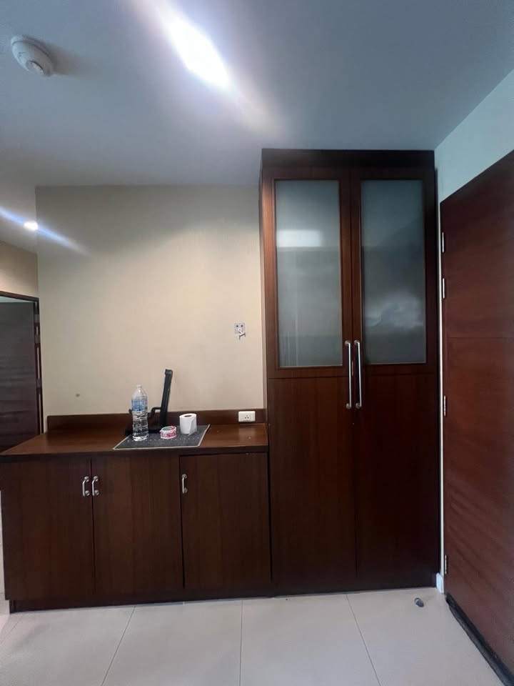 2-Bed, 2-Bath, 80 sqm Condo for Rent at Sukhumvit City Resort, ฿30,000/month, Near Nana BTS – Fully Furnished, Ideal for Professionals & Families